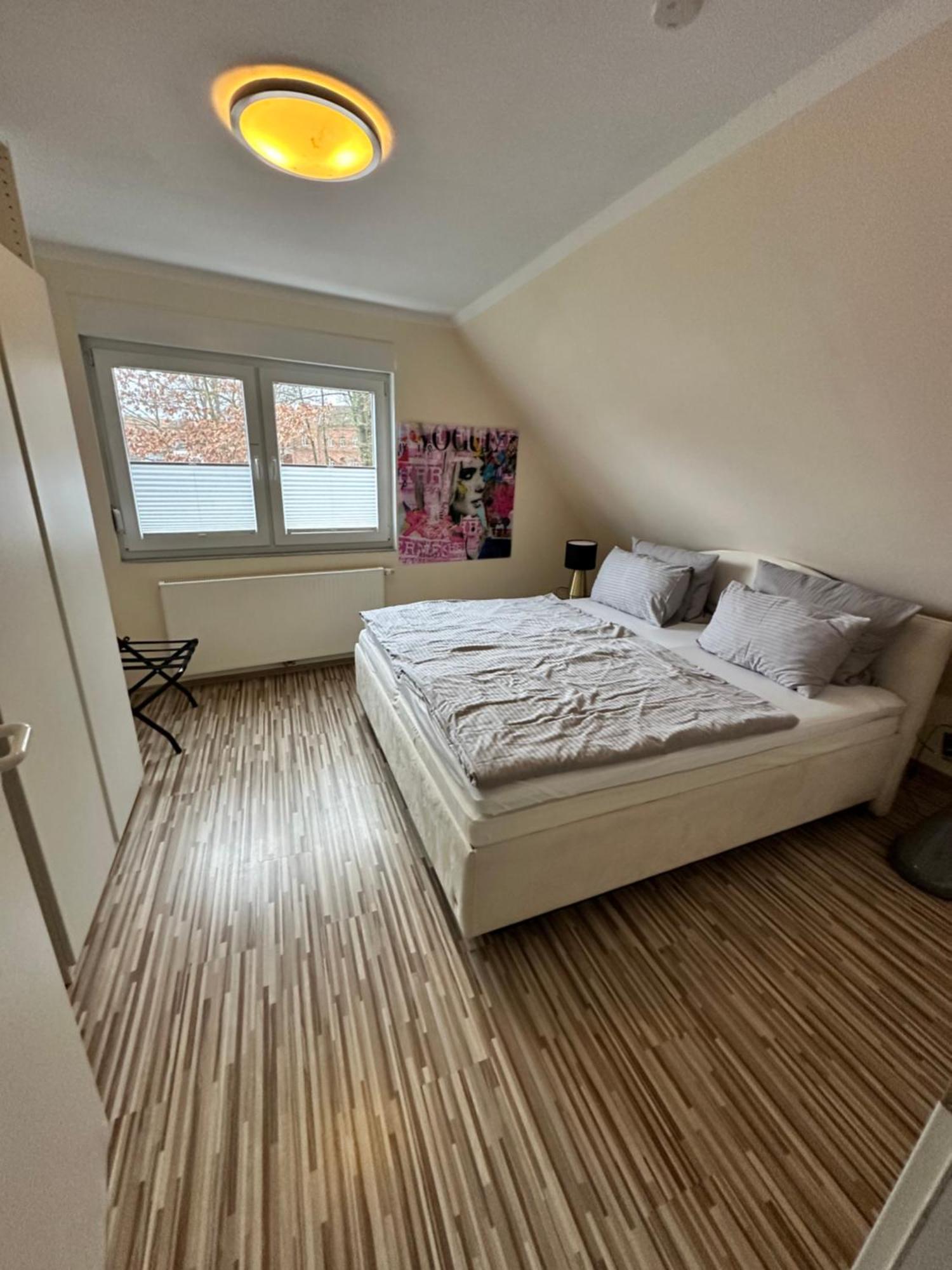 Zwei Ferienwohnungen Anker Max 5 Personen & Leuchtturm Max 4 Personen, Direkt In Steinhude Scheunenviertel, Balkon, Wlan , Privater Parkplatz, Wallbox Kültér fotó