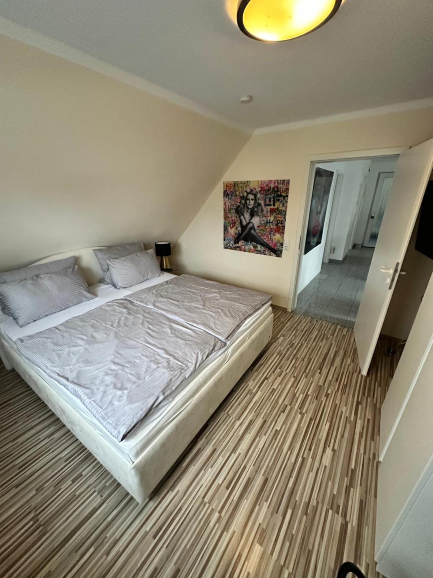 Zwei Ferienwohnungen Anker Max 5 Personen & Leuchtturm Max 4 Personen, Direkt In Steinhude Scheunenviertel, Balkon, Wlan , Privater Parkplatz, Wallbox Kültér fotó