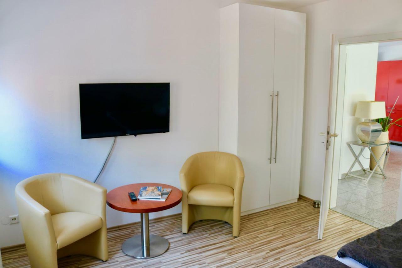 Zwei Ferienwohnungen Anker Max 5 Personen & Leuchtturm Max 4 Personen, Direkt In Steinhude Scheunenviertel, Balkon, Wlan , Privater Parkplatz, Wallbox Kültér fotó